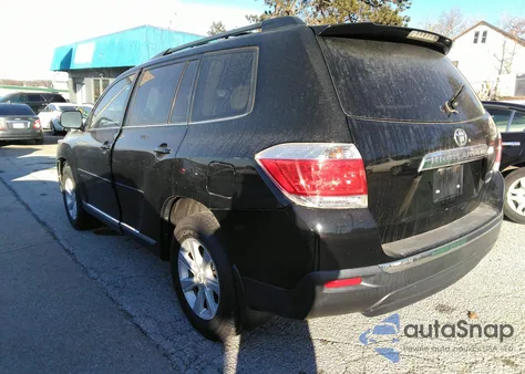 2011 Toyota Highlander Se z USA, uszkodzony, nr VIN 5TDBK3EH7BS067178